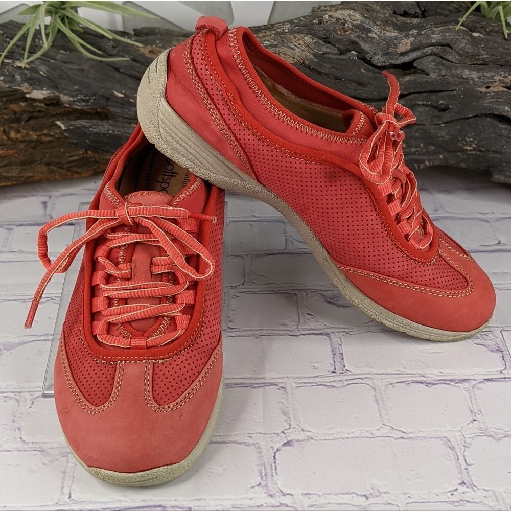 Softspots Tarin Corallo Red Nubuck & Neoprene Walking Shoe Sneakers